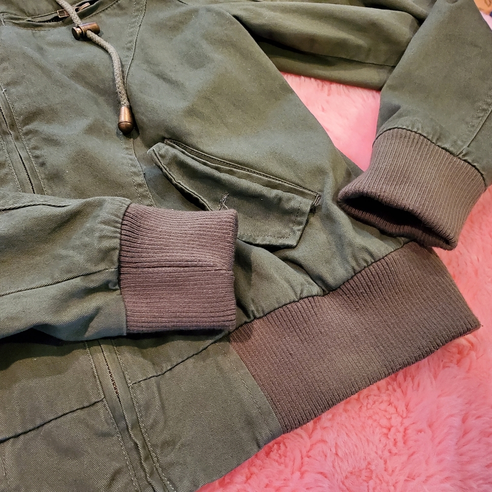 Hooded bomber jacket - Picture 7 of 12